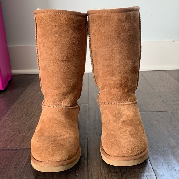 UGG Classic Tall Boot in Chestnut - Picture 4 of 15